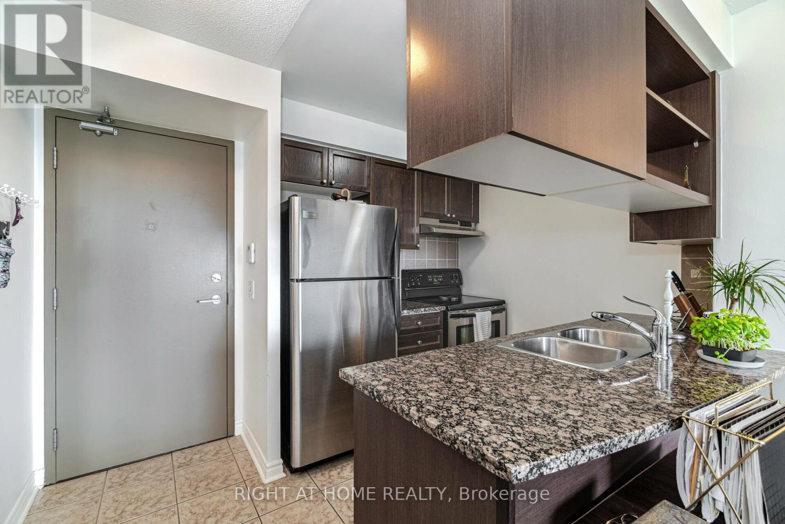 802 - 2325 Central Park Drive, Oakville, Ontario  L6H 0E5 - Photo 9 - W12641694