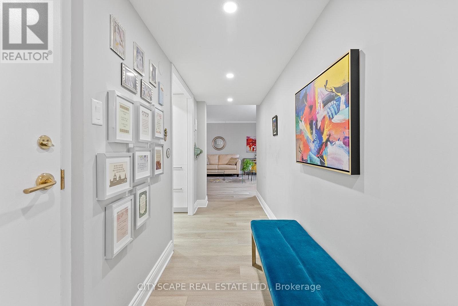 202 - 2045 Lake Shore Boulevard W, Toronto, Ontario  M8V 2Z6 - Photo 2 - W12641720