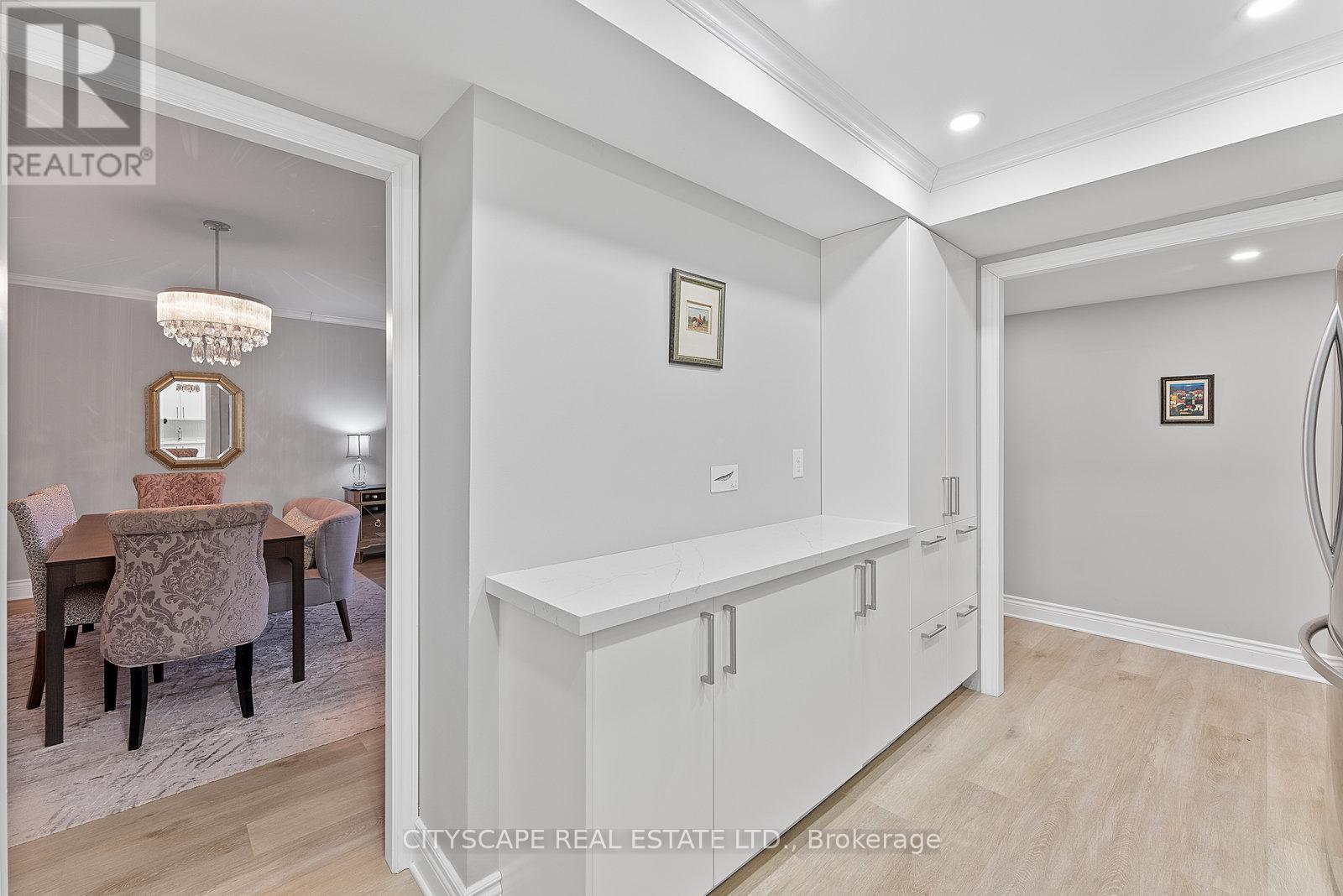 202 - 2045 Lake Shore Boulevard W, Toronto, Ontario  M8V 2Z6 - Photo 8 - W12641720