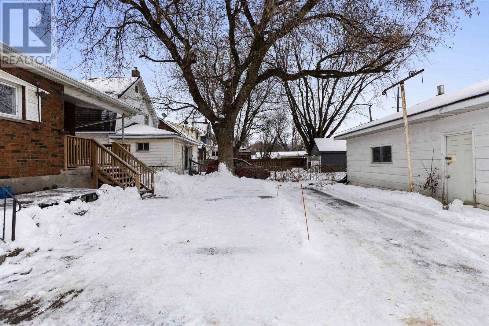 129 Wallace Ter, Sault Ste. Marie, Ontario  P6C 1K2 - Photo 2 - SM253504