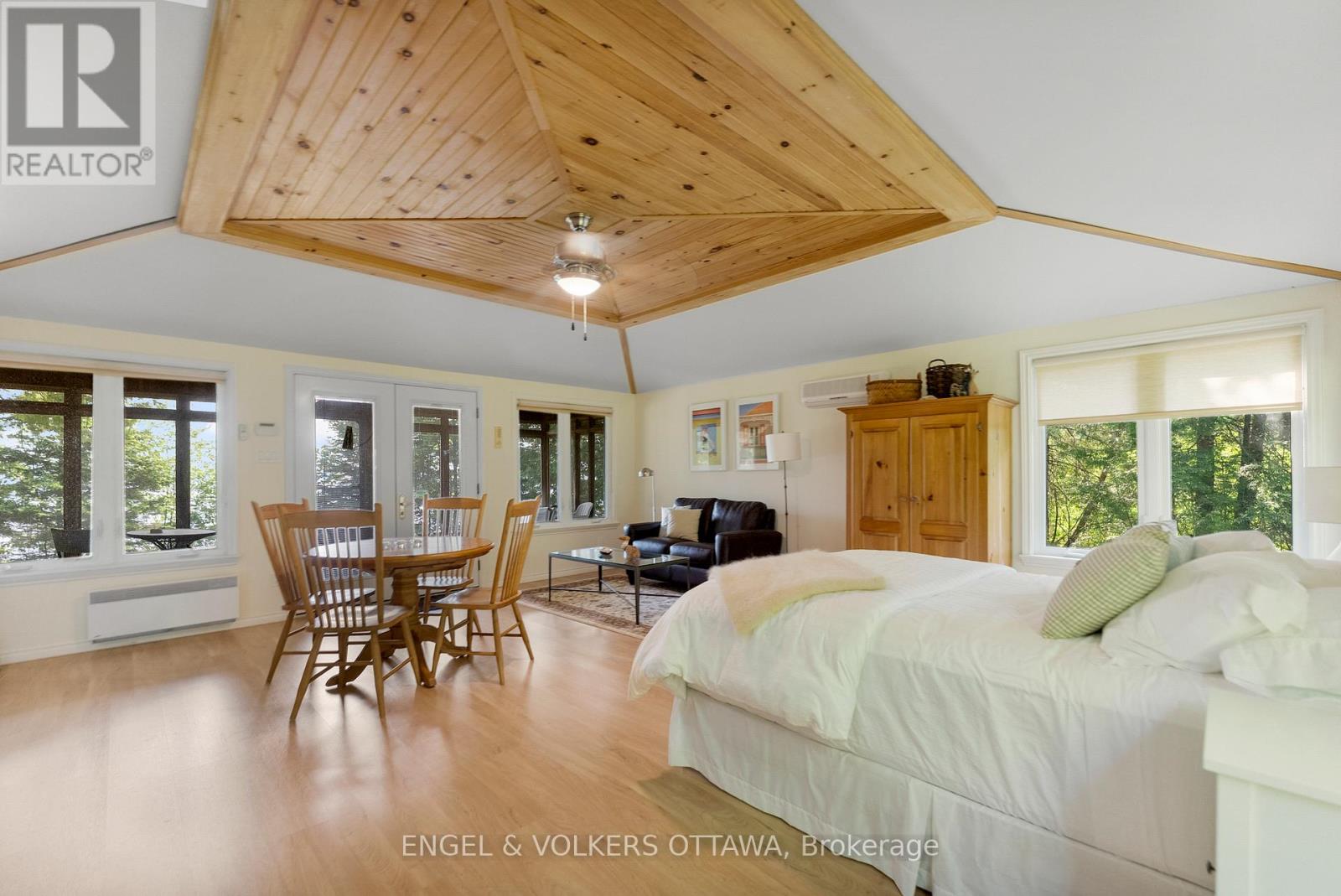 541 Morglan Lane, Greater Madawaska, Ontario  K0J 1H0 - Photo 36 - X12230603