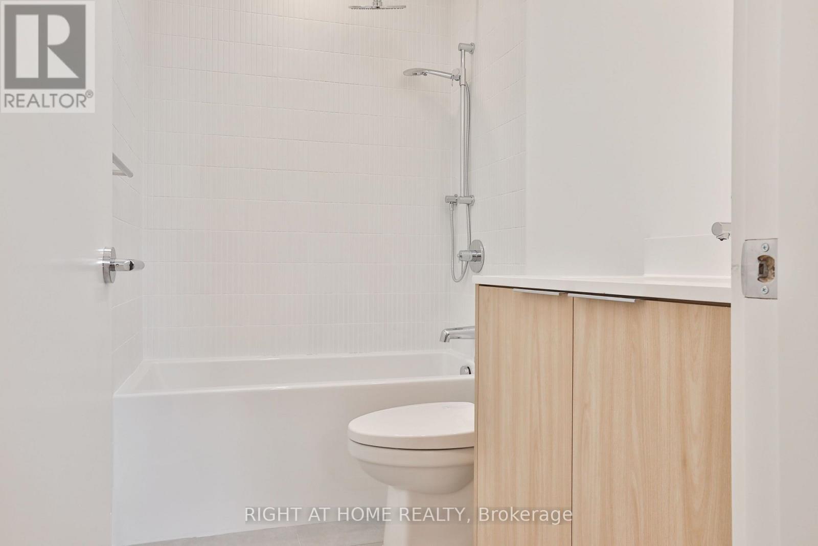 Laneway - Unit #4 - 68 Foxley Street, Toronto, Ontario  M6J 1R2 - Photo 18 - C12485505