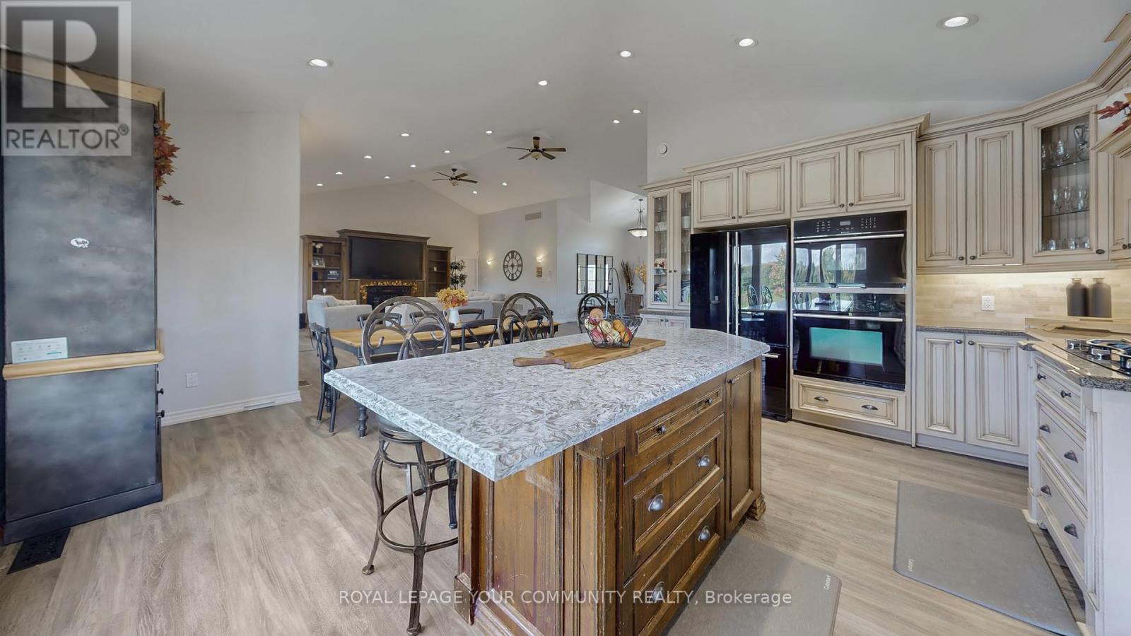 1065 20th Side Road, King (Schomberg), Ontario L0G 1T0 - Photo 14 - N12641508