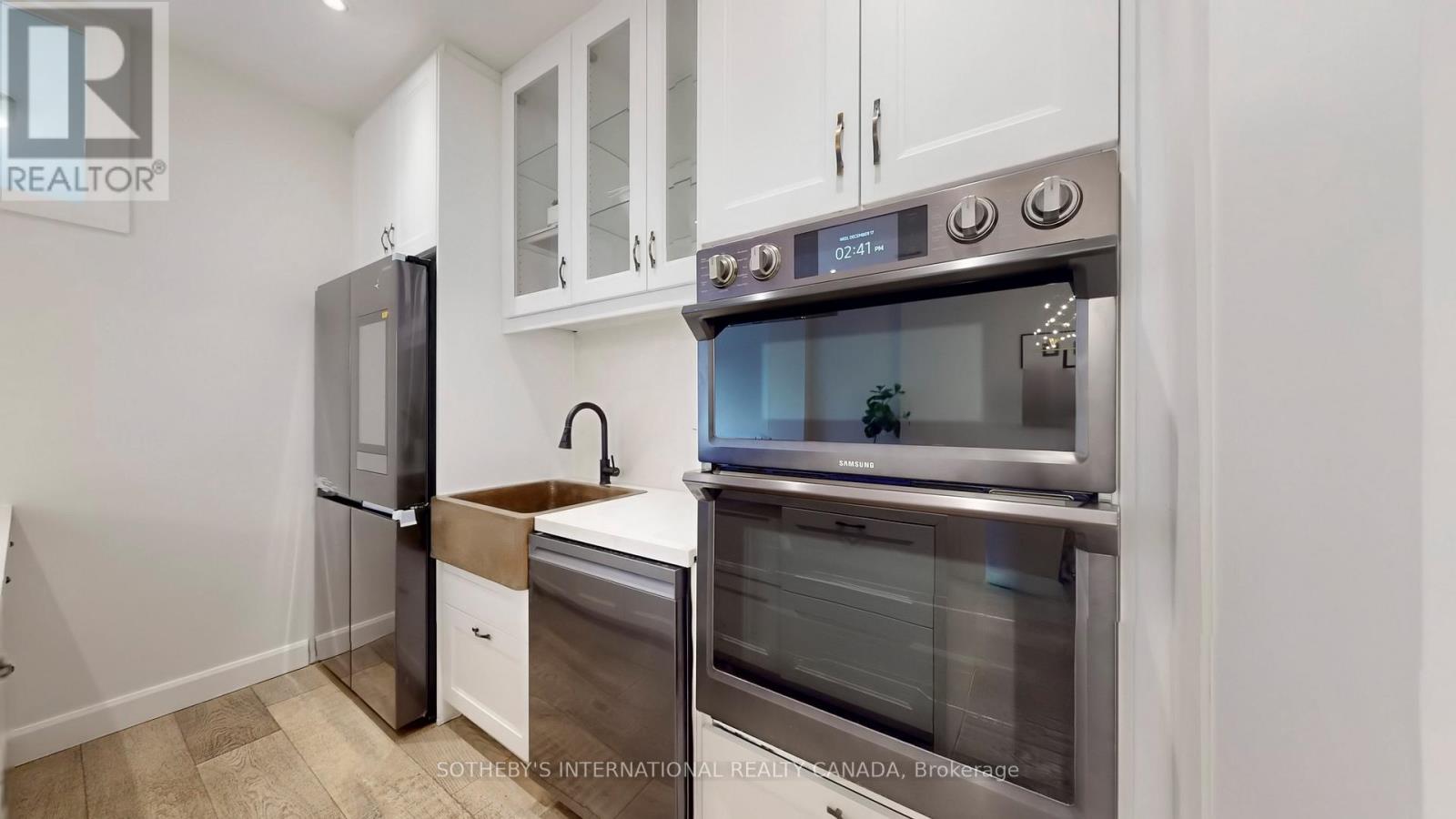 217 Pearson Avenue, Toronto, Ontario  M6R 1G6 - Photo 14 - W12638560