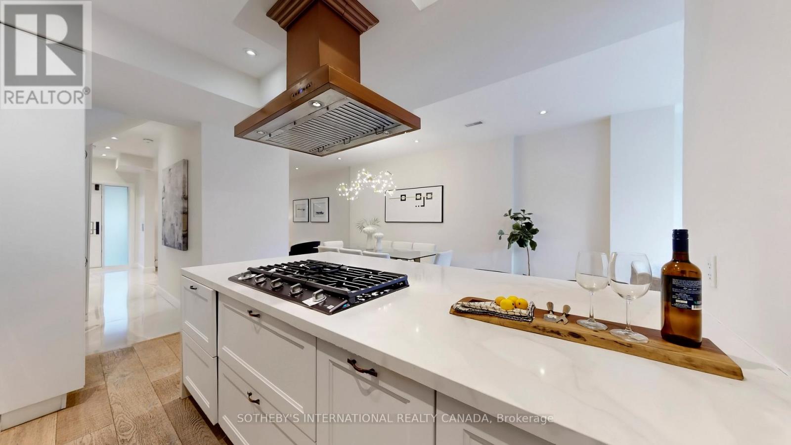 217 Pearson Avenue, Toronto, Ontario  M6R 1G6 - Photo 11 - W12638560