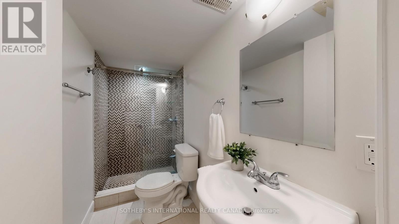 217 Pearson Avenue, Toronto, Ontario  M6R 1G6 - Photo 38 - W12638560