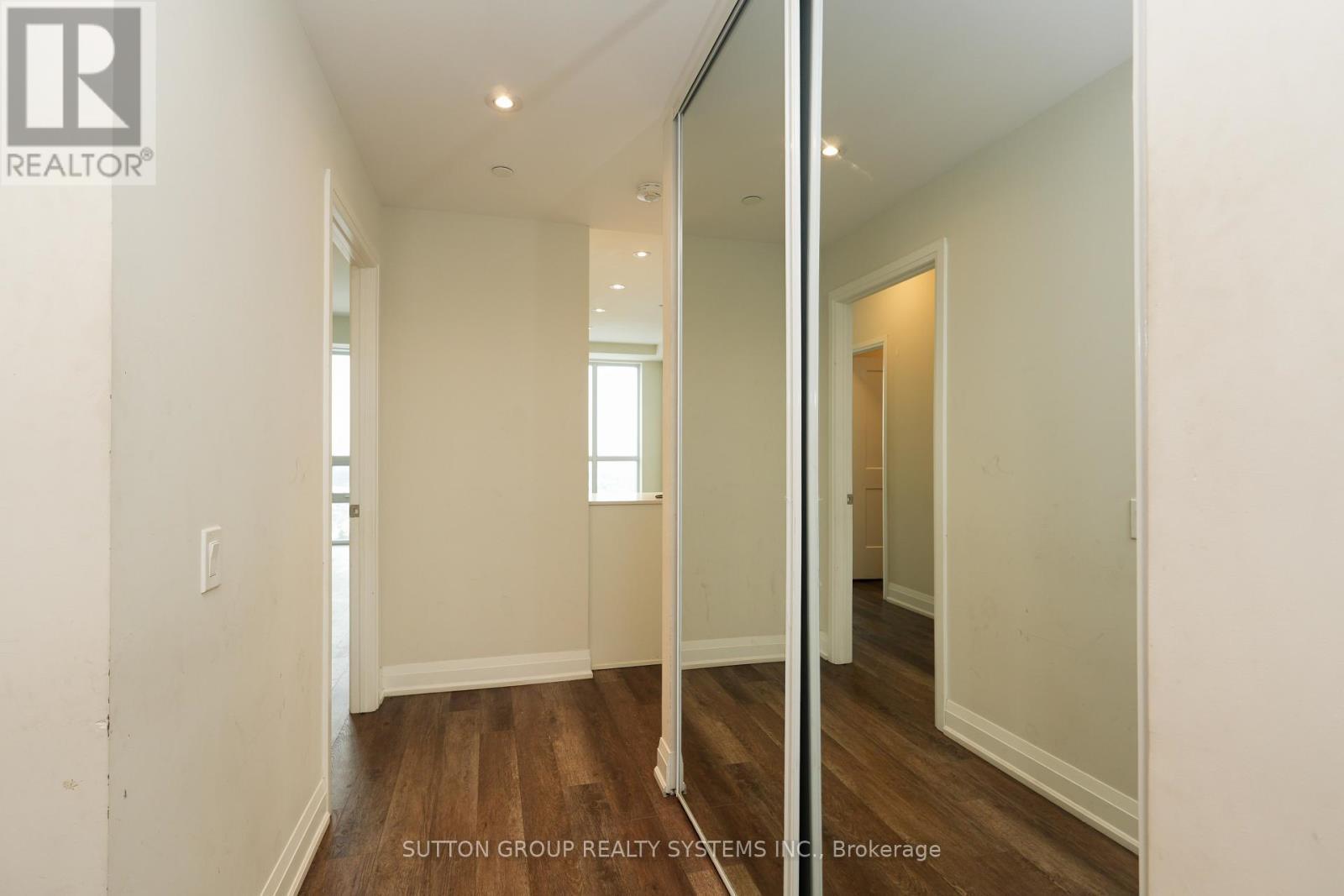 1901 - 15 Lynch Street, Brampton, Ontario  L0K 1E0 - Photo 5 - W12616606