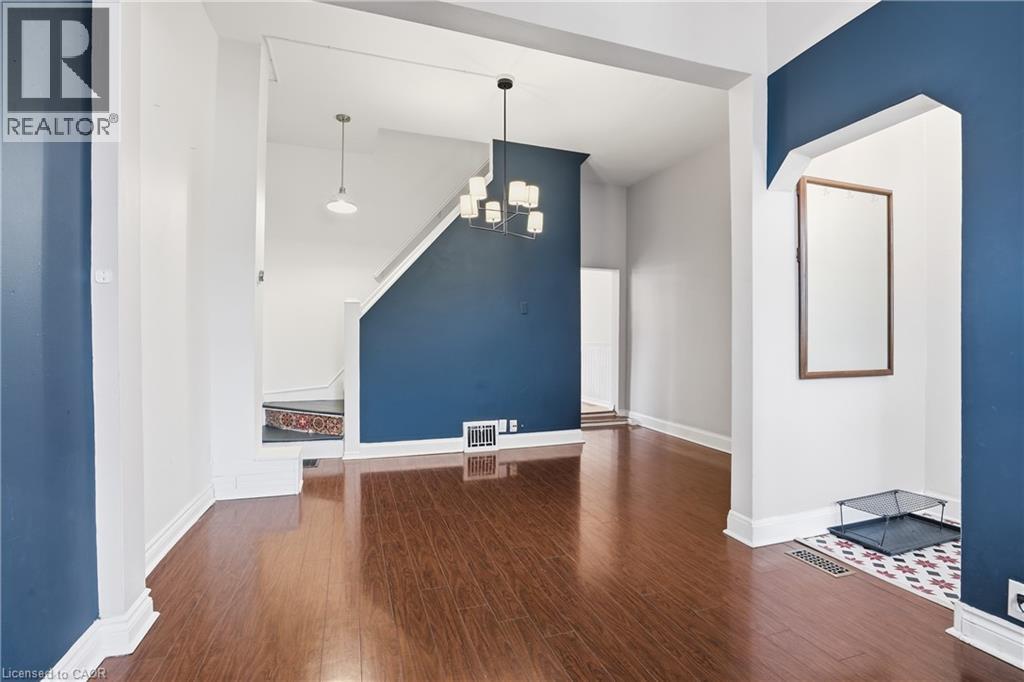 313 Mary Street, Hamilton, Ontario  L8L 4W3 - Photo 6 - 40794477