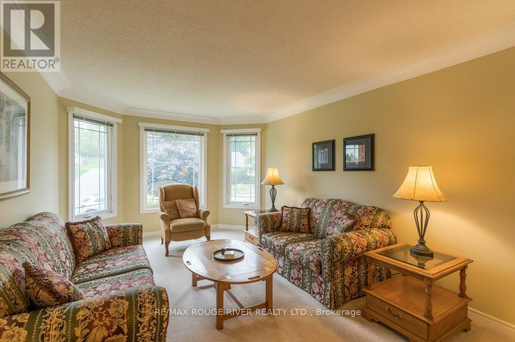 315 Woodward Avenue, Selwyn, Ontario  K9L 1K2 - Photo 12 - X12522606