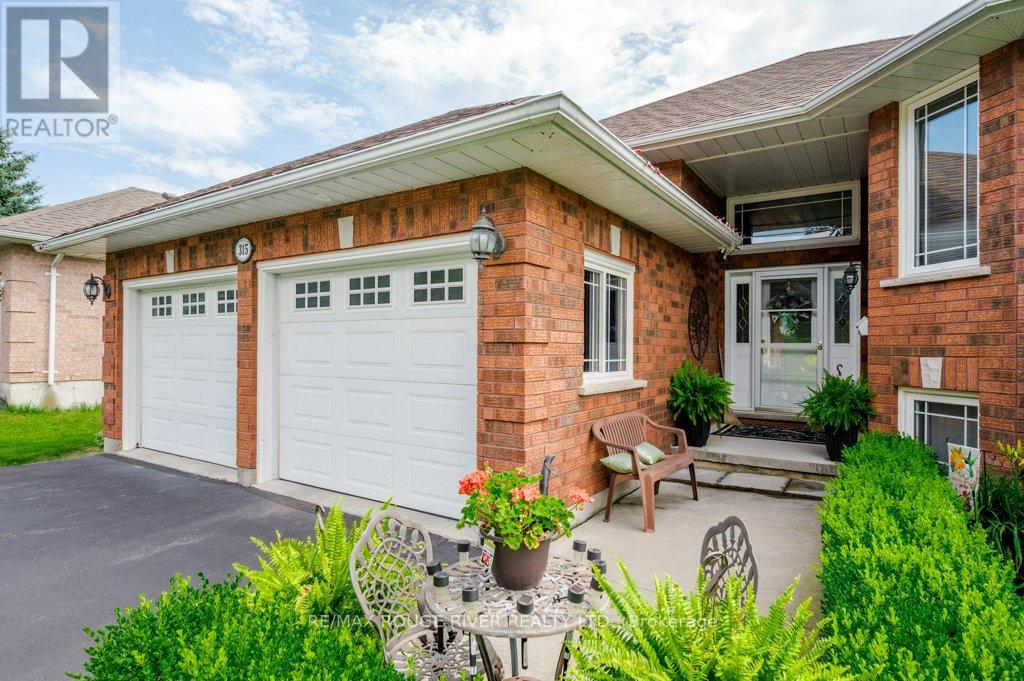 315 Woodward Avenue, Selwyn, Ontario  K9L 1K2 - Photo 5 - X12522606