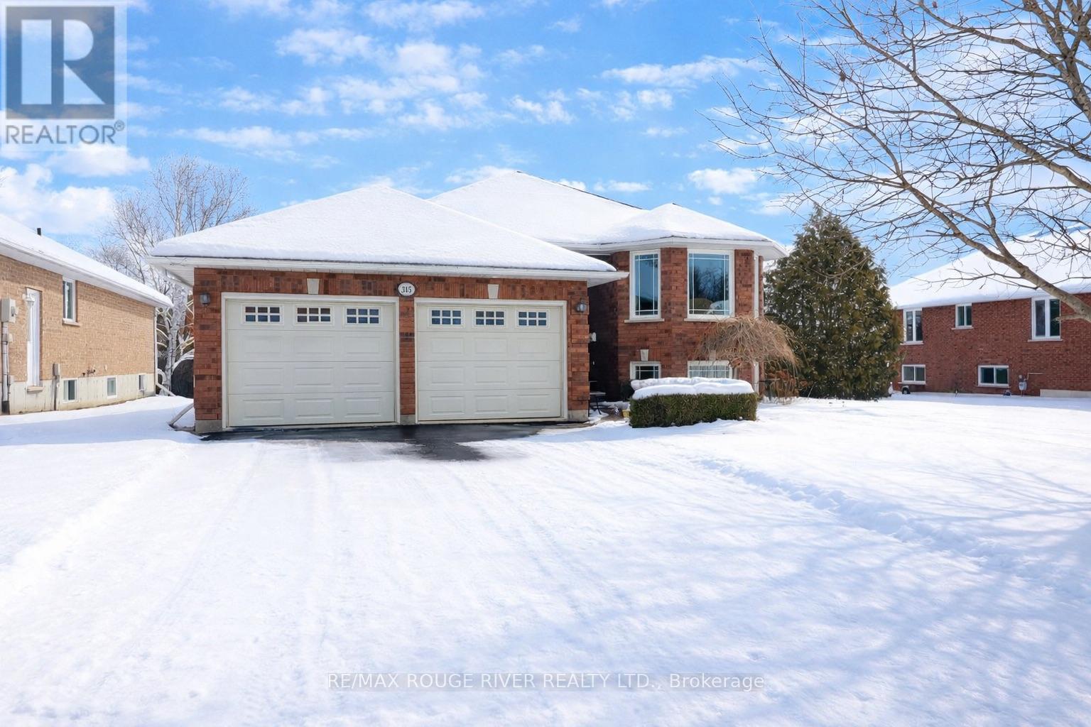 315 WOODWARD AVENUE, Selwyn, Ontario