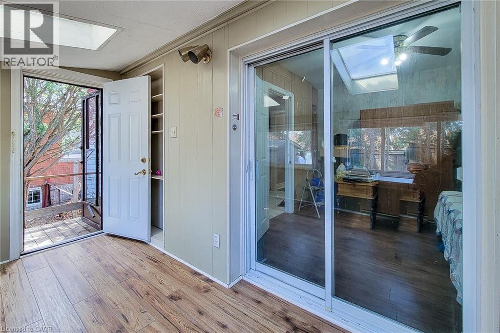 33 S Norfolk Street S, Hamilton, Ontario  L8S 3A6 - Photo 9 - 40794538