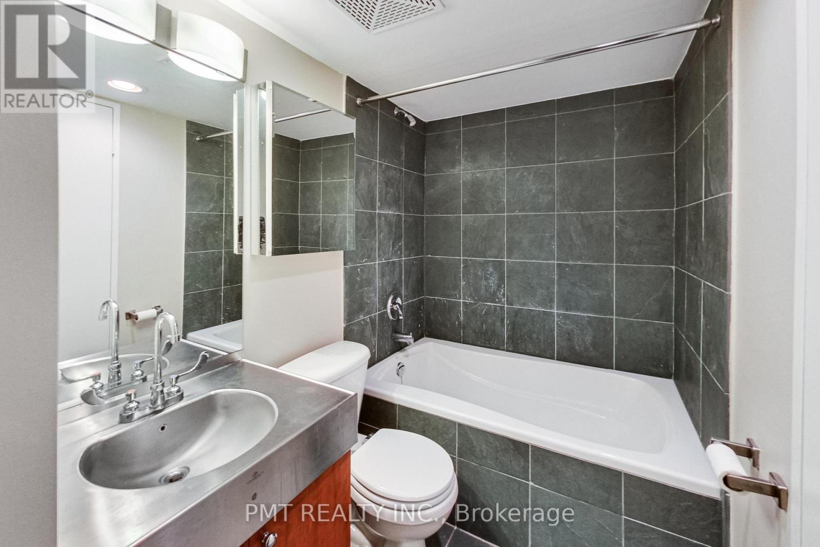 905 - 388 Richmond Street W, Toronto, Ontario  M5V 3P1 - Photo 22 - C12641724