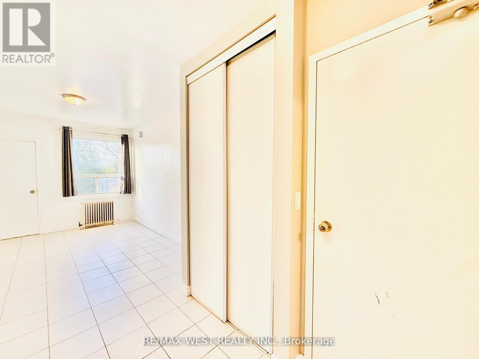4l - 672-676 Sheppard Avenue W, Toronto, Ontario  M3H 2S5 - Photo 4 - C12641748