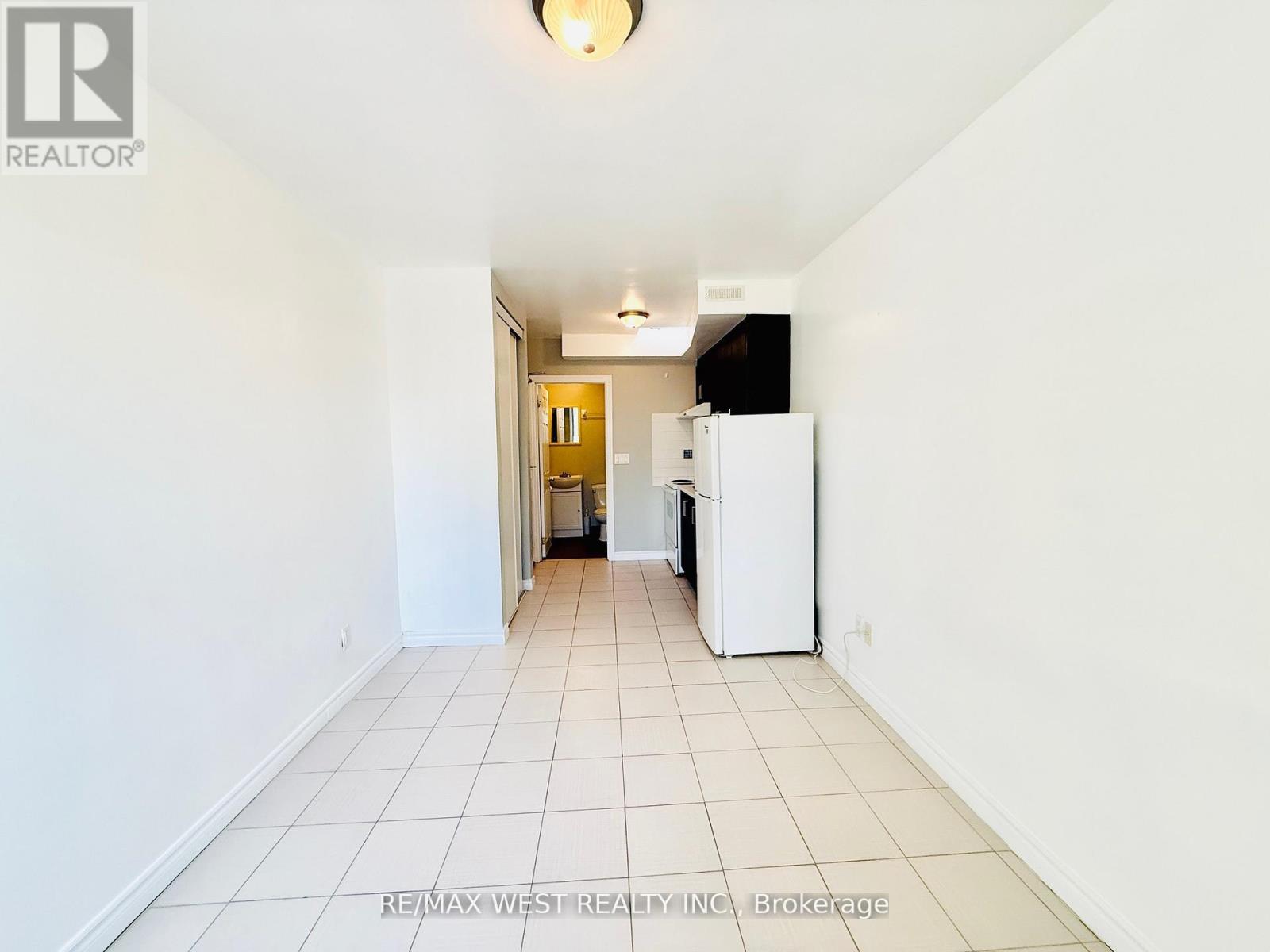 4l - 672-676 Sheppard Avenue W, Toronto, Ontario  M3H 2S5 - Photo 5 - C12641748