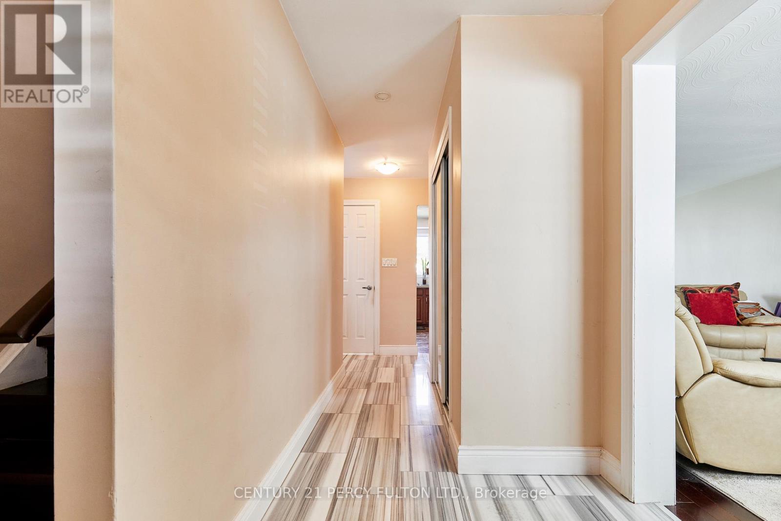 1349 Somerville Street N, Oshawa, Ontario  L1G 4L3 - Photo 6 - E12641736