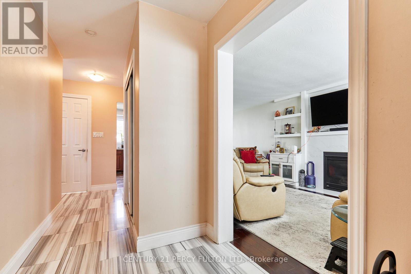 1349 Somerville Street N, Oshawa, Ontario  L1G 4L3 - Photo 7 - E12641736