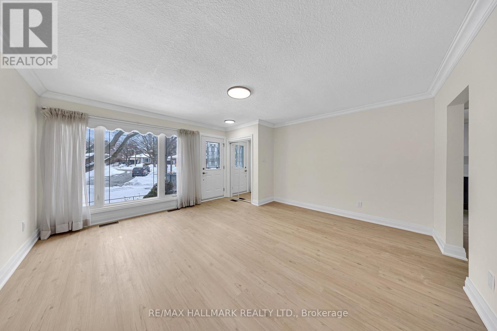 Main - 28 Furlong Court, Toronto, Ontario  M1J 1Y8 - Photo 3 - E12641778