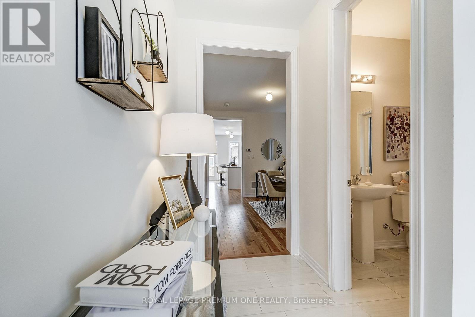 440 Kennedy Circle, Milton, Ontario  L9T 7E7 - Photo 10 - W12368294