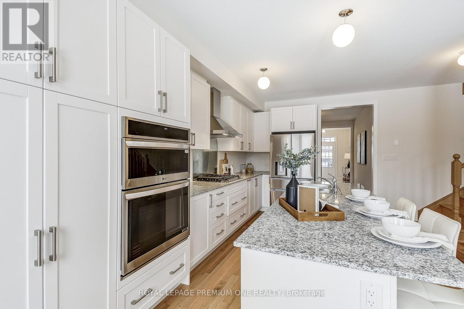 440 Kennedy Circle, Milton, Ontario  L9T 7E7 - Photo 20 - W12368294