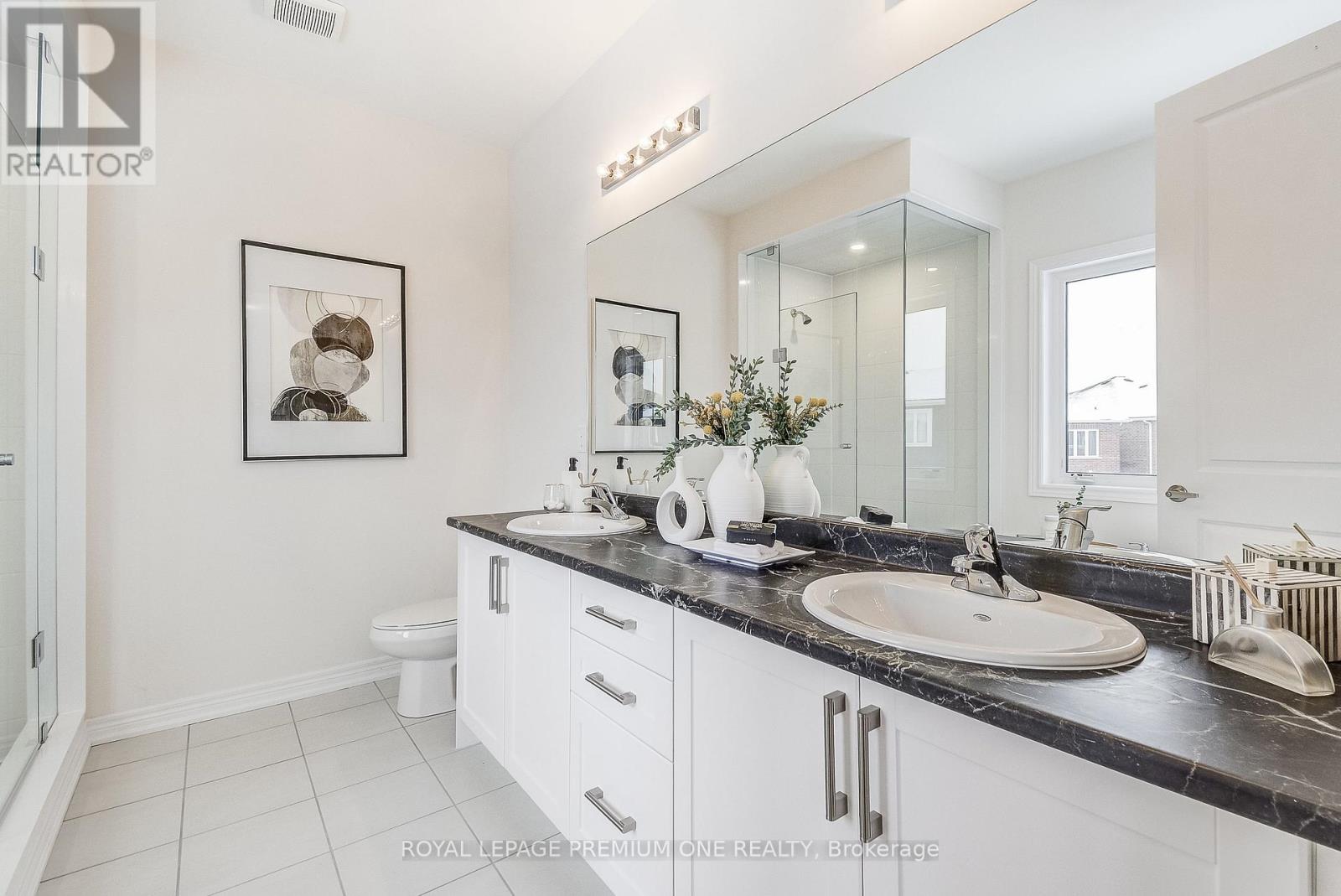 440 Kennedy Circle, Milton, Ontario  L9T 7E7 - Photo 43 - W12368294