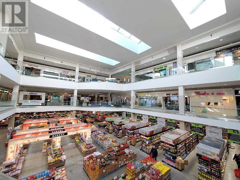 235 - 7181 Yonge Street, Markham, Ontario  L3T 0C7 - Photo 3 - N12641726