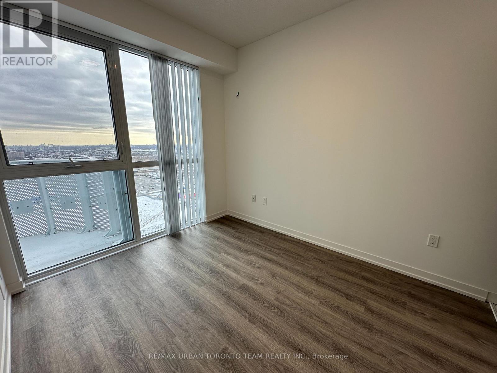 3511 - 8 Interchange Way, Vaughan, Ontario  L4K 5Z7 - Photo 8 - N12641730