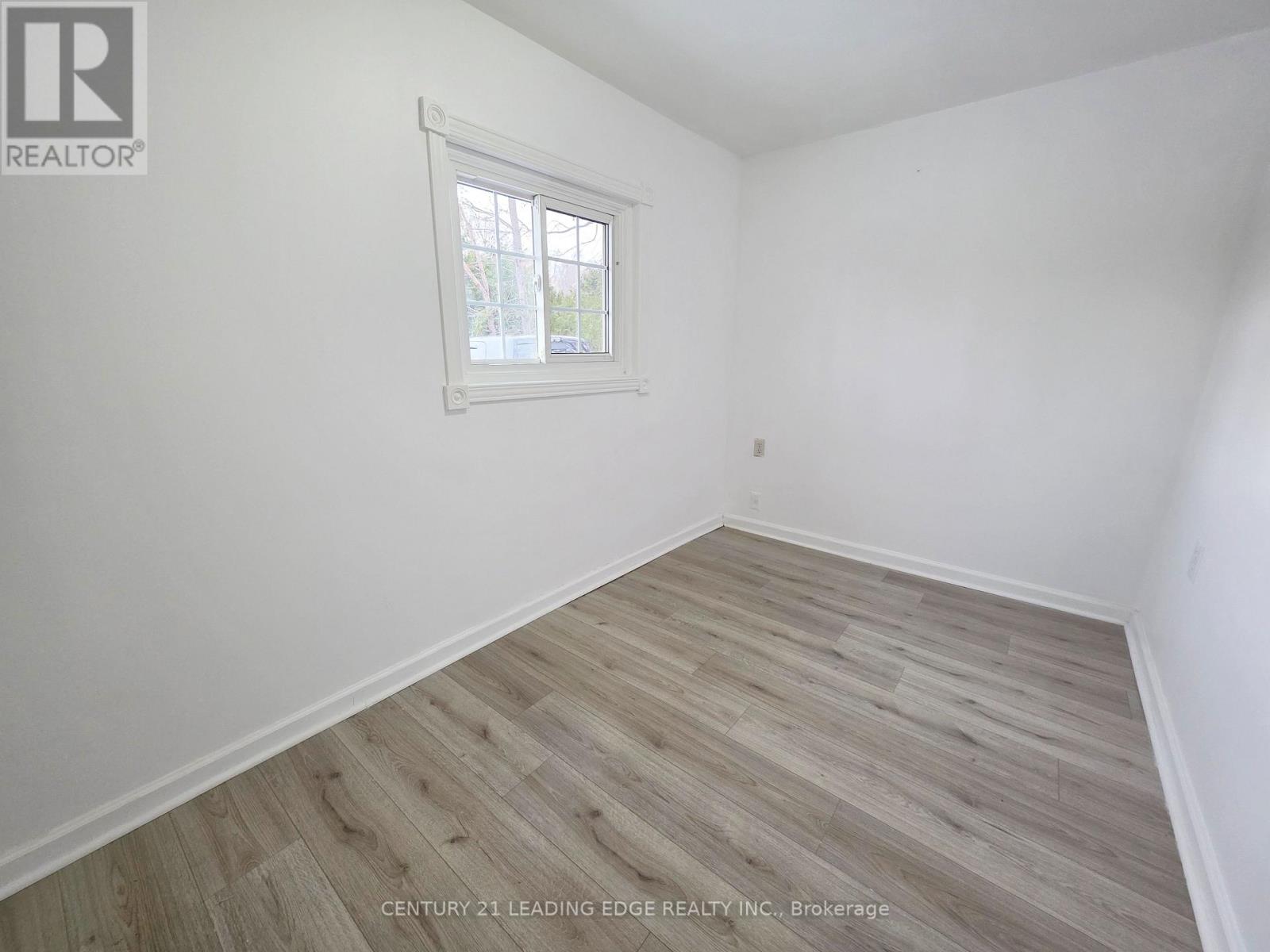 278 Pasadena Drive, Georgina, Ontario  L4P 2Y9 - Photo 6 - N12641764