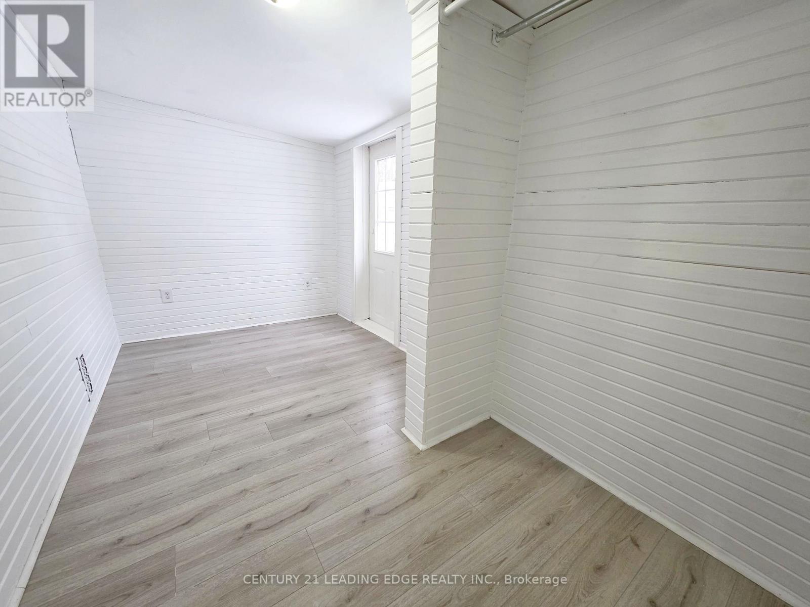 278 Pasadena Drive, Georgina, Ontario  L4P 2Y9 - Photo 8 - N12641764