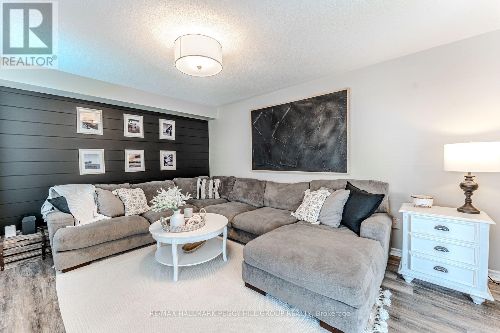 14 Regina Road, Barrie (Innis-Shore), Ontario  L4M 7J1 - Photo 6 - S12641780