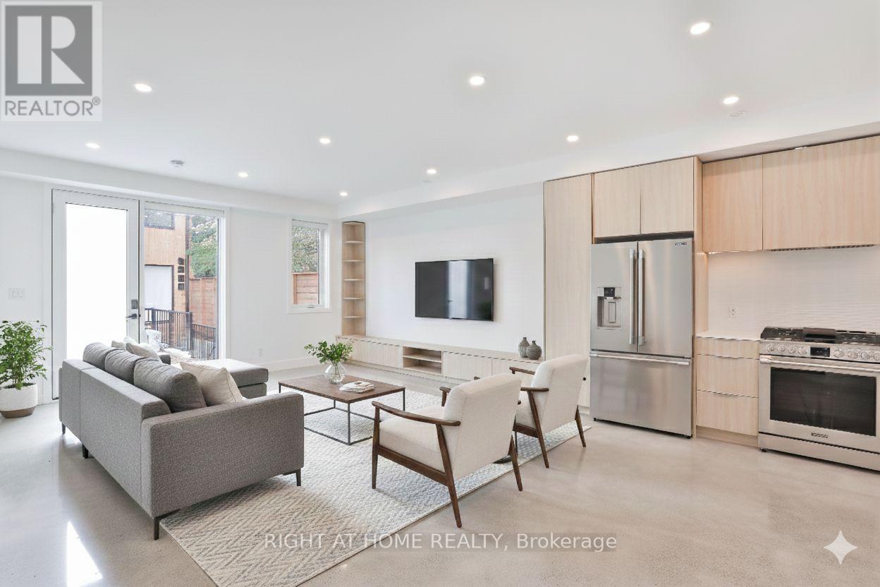 Laneway - Unit #4 - 68 Foxley Street, Toronto, Ontario  M6J 1R2 - Photo 22 - C12485505