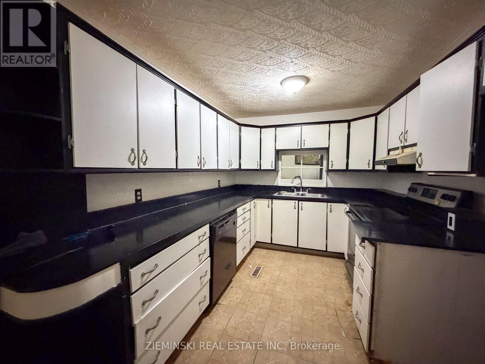 157 Pine Street N, Timmins, Ontario  P4N 6K9 - Photo 5 - T12641862