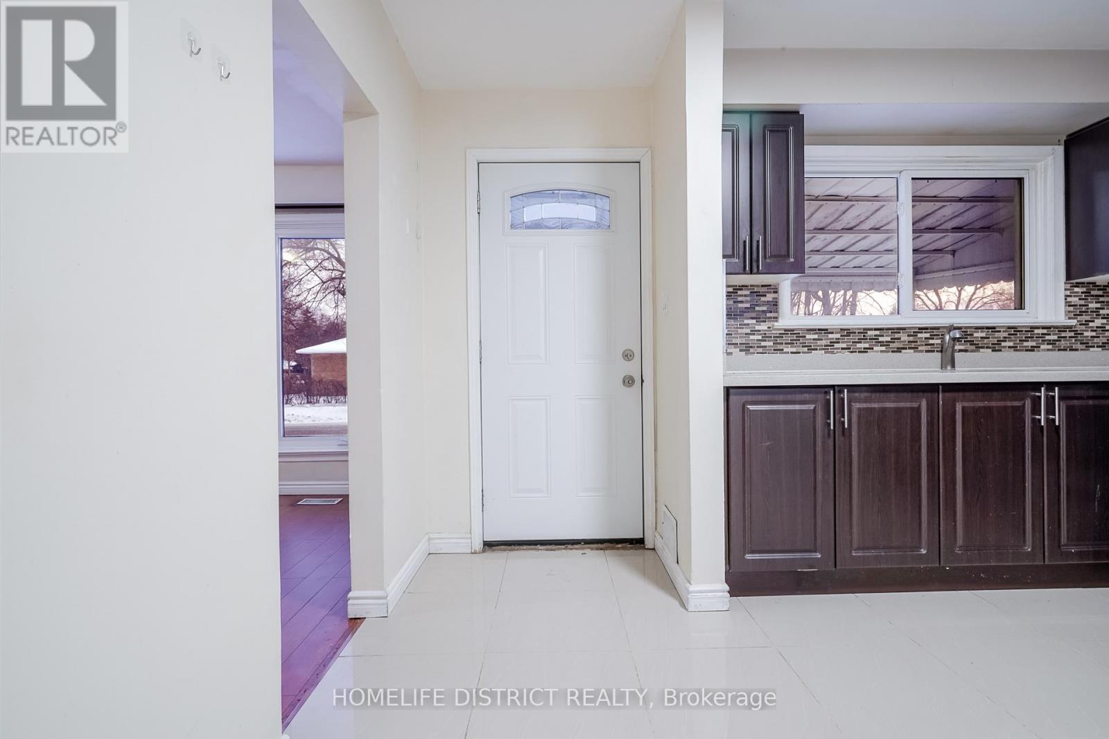 40 Calumet Crescent, Toronto, Ontario  M1H 1W5 - Photo 24 - E12641734