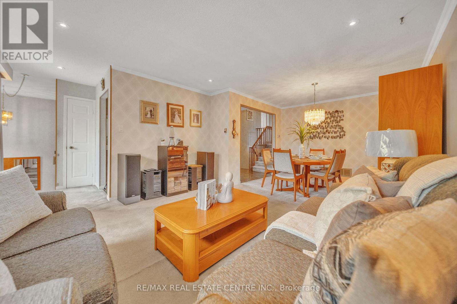 54 Braidwood Lake Road, Brampton, Ontario  L6Z 1X6 - Photo 12 - W12497950