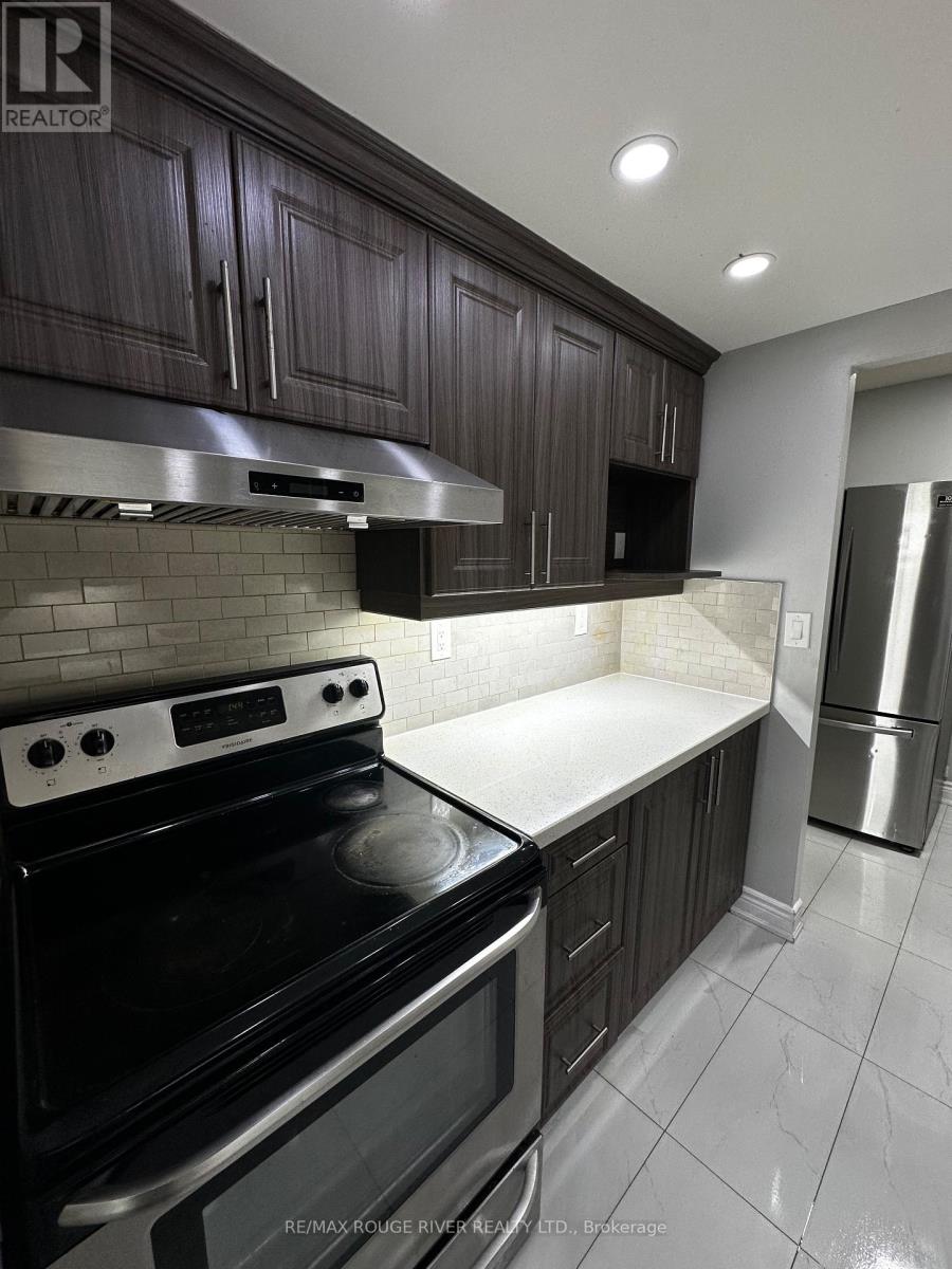 804 - 4 Lisa Street, Brampton, Ontario  L6T 4B6 - Photo 3 - W12421189