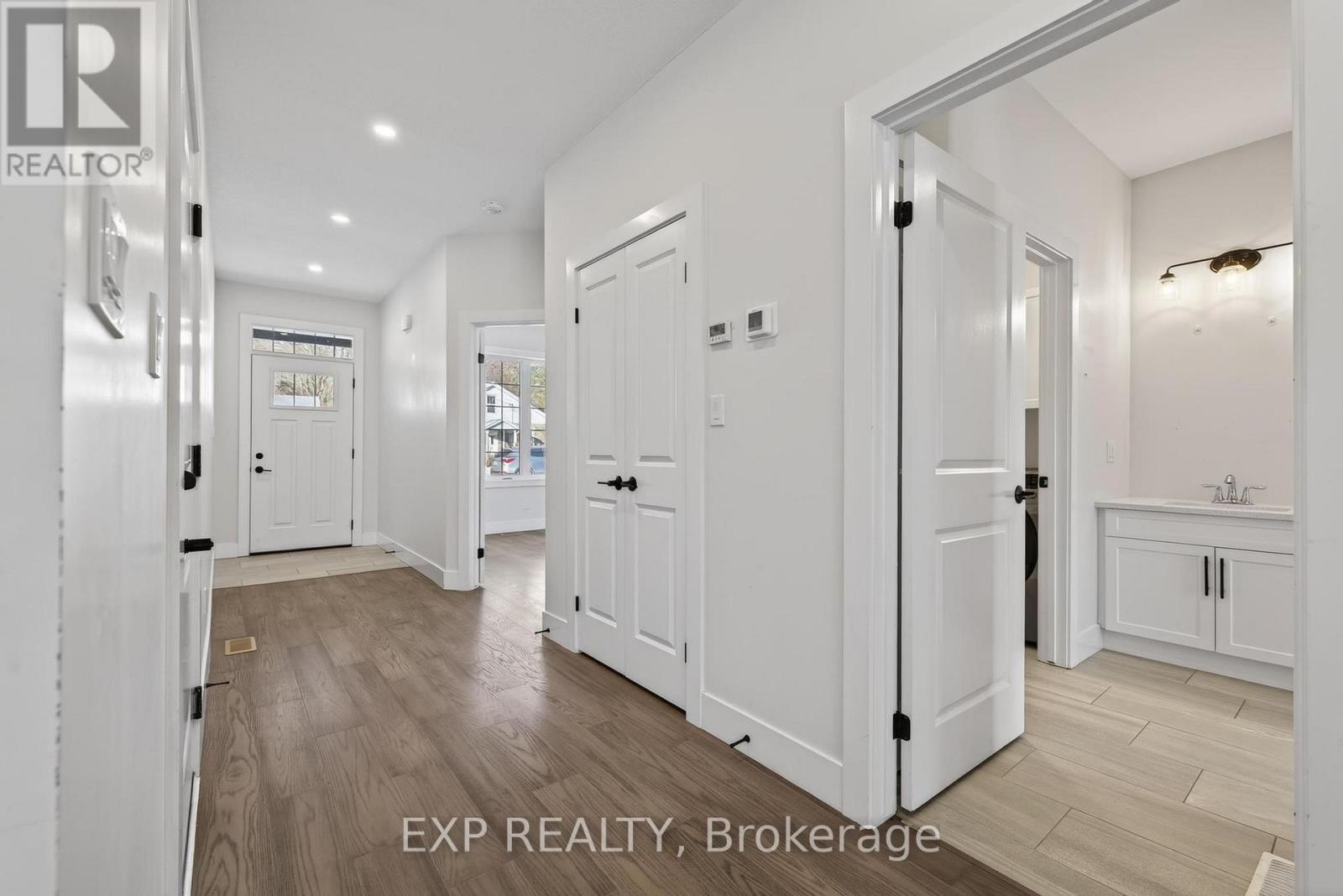 7 South Court Street W, Norwich, Ontario  N0J 1P0 - Photo 3 - X12603040