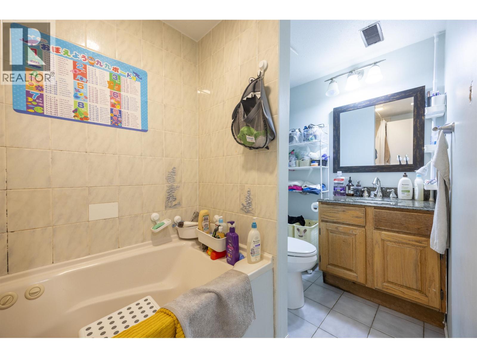 387 Mundy Street, Coquitlam, British Columbia  V3K 5M9 - Photo 12 - R3074431