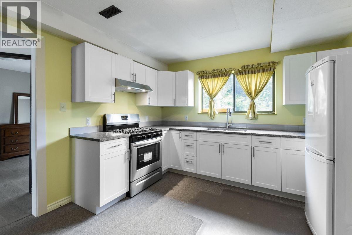 387 Mundy Street, Coquitlam, British Columbia  V3K 5M9 - Photo 14 - R3074431