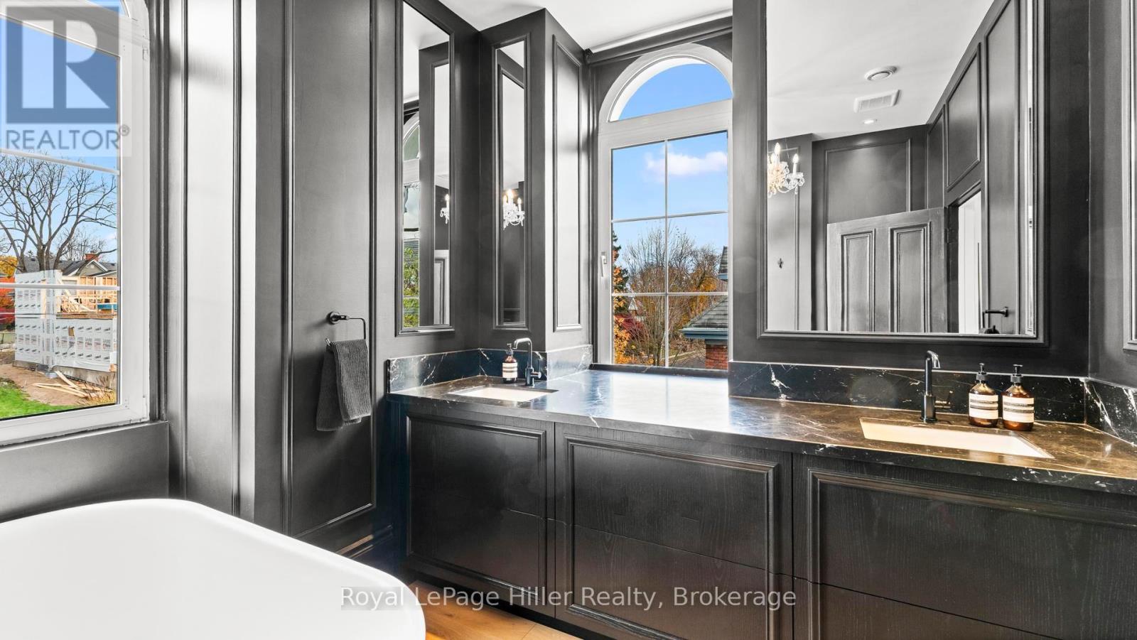 113 William Street, Stratford, Ontario  N5A 4X9 - Photo 24 - X12633346