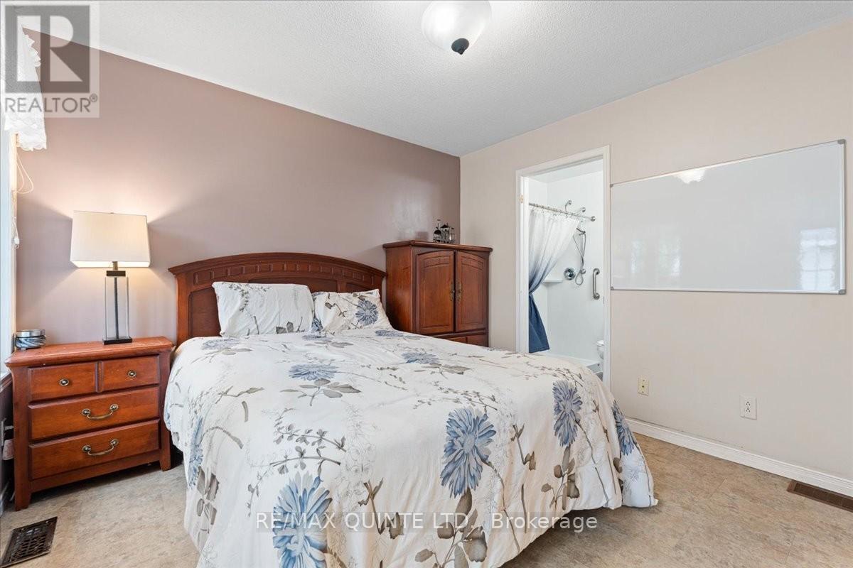 1625 Thrasher Road, Tyendinaga, Ontario  K0K 2V0 - Photo 24 - X12480702