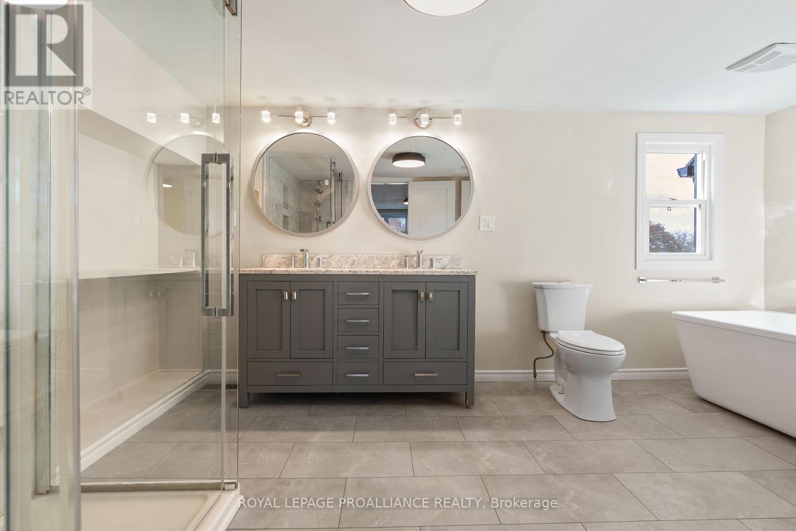 97 Donald Street S, Belleville, Ontario  K8P 2J6 - Photo 26 - X12523940