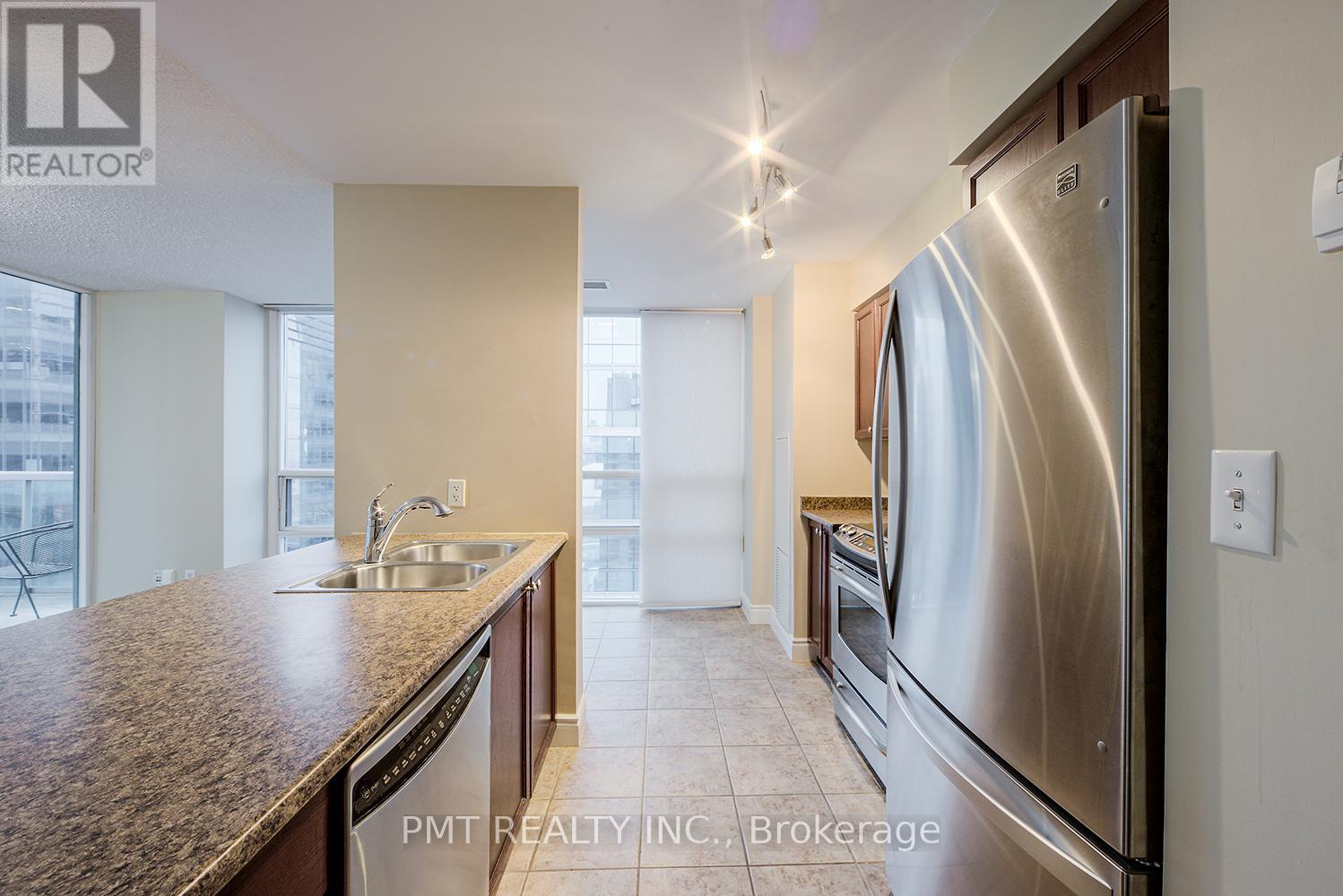 Ph06 - 30 Grand Trunk Crescent, Toronto, Ontario  M5J 3A4 - Photo 5 - C12641784