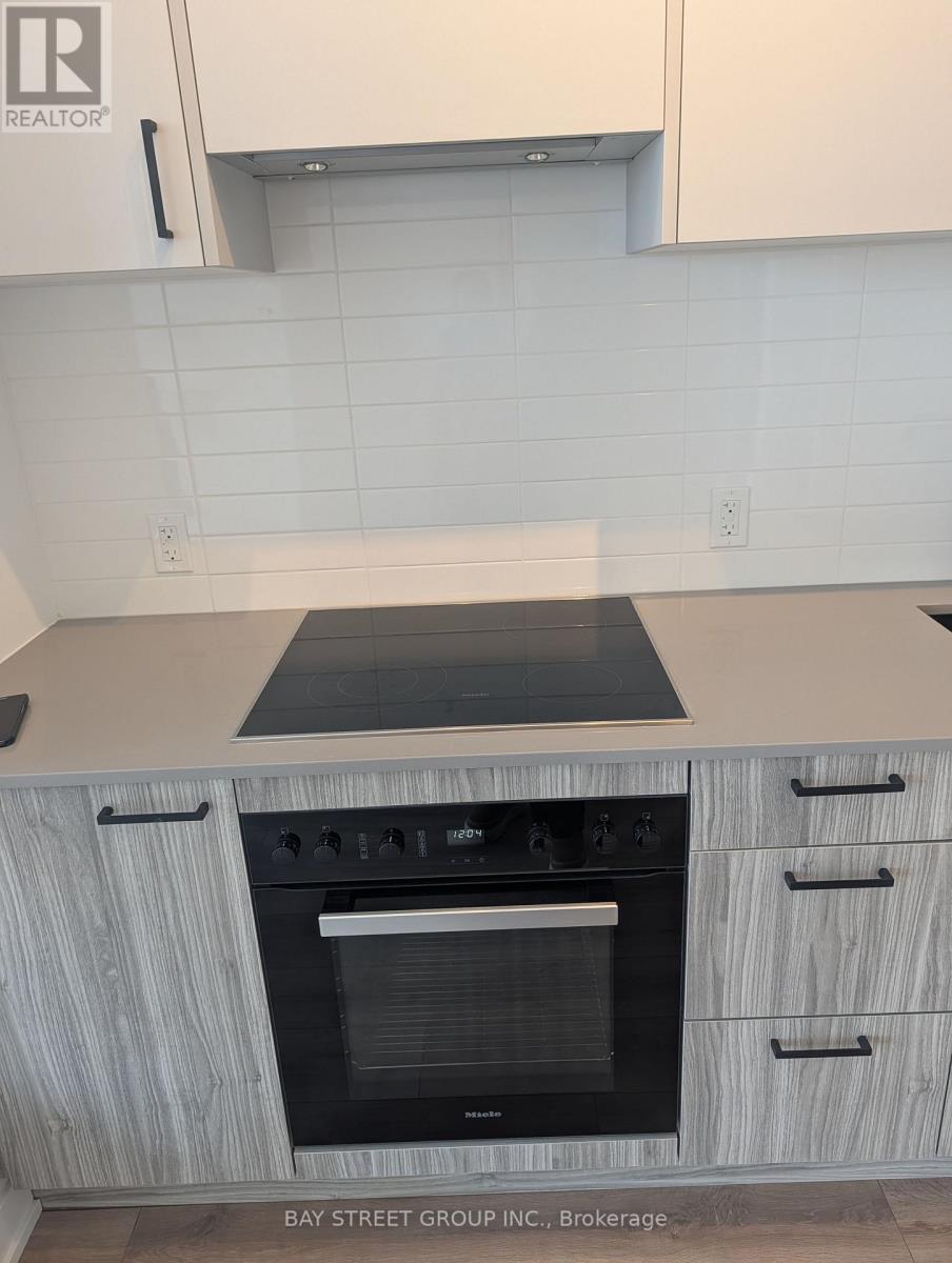 2018 - 1 Quarrington Lane, Toronto, Ontario  M3C 0S4 - Photo 5 - C12641802