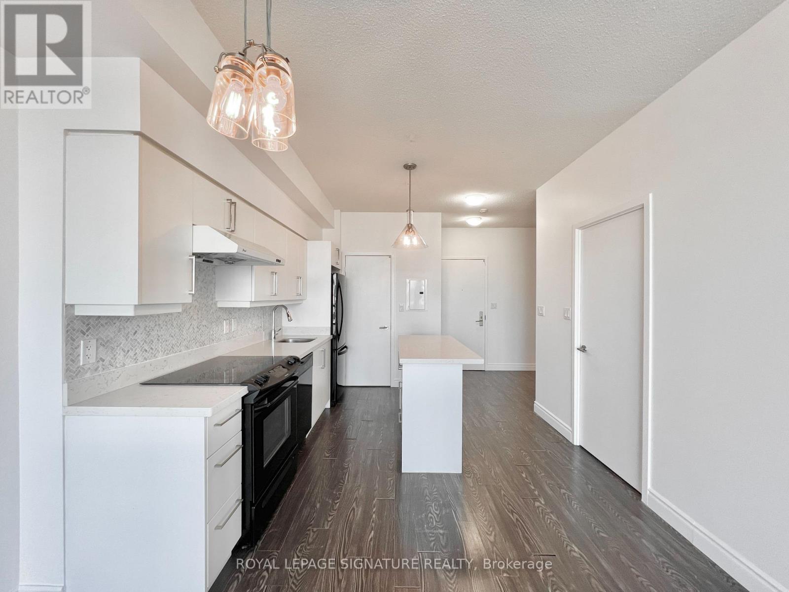 2705 - 126 Simcoe Street, Toronto, Ontario  M5H 4E6 - Photo 14 - C12641810