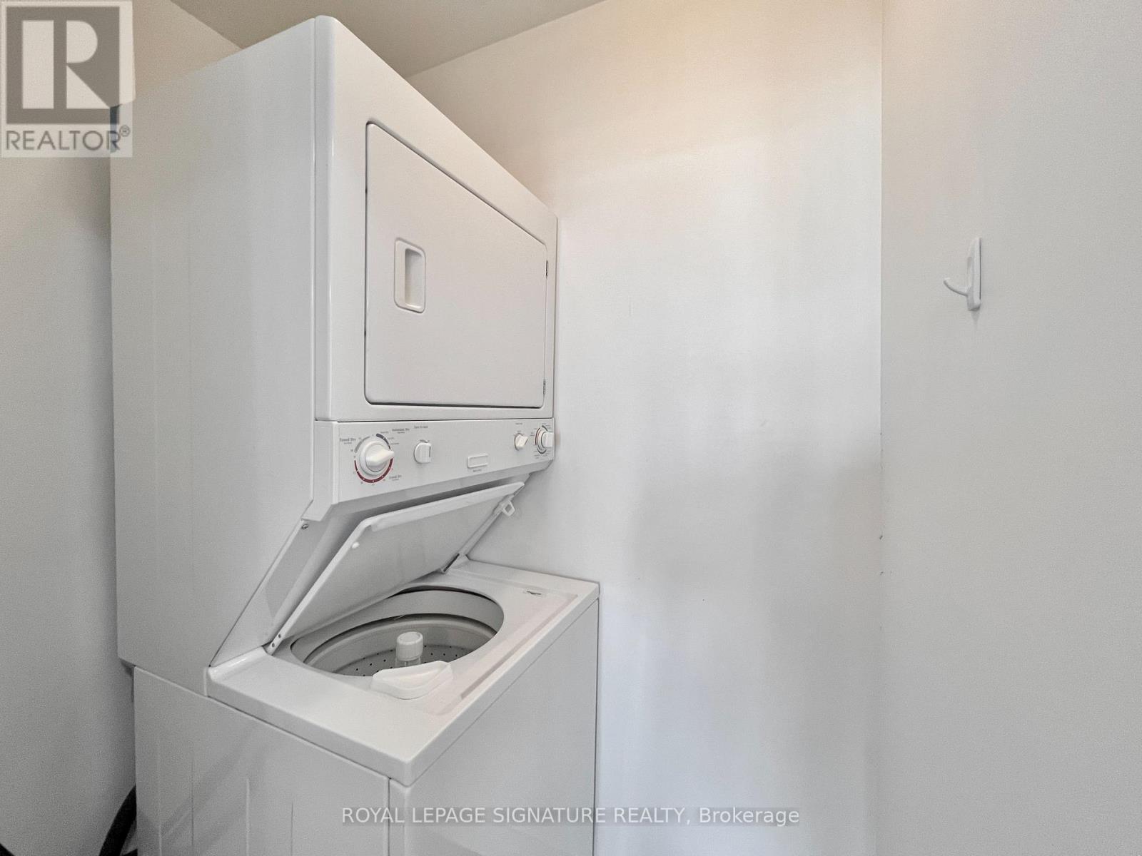 2705 - 126 Simcoe Street, Toronto, Ontario  M5H 4E6 - Photo 22 - C12641810