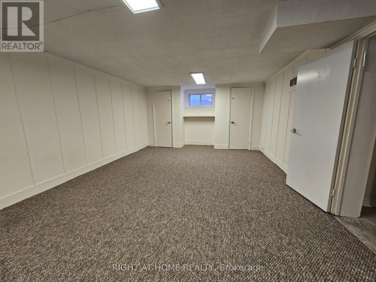 8 Roberta Drive, Toronto, Ontario  M6A 2J5 - Photo 20 - C12641844