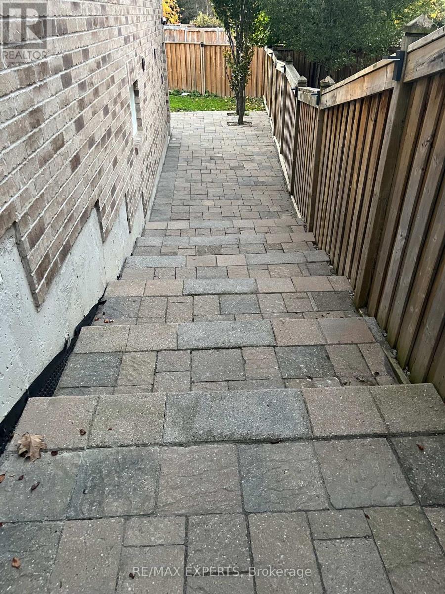 BSMT - 814 WINGARDEN CRESCENT, Pickering, Ontario