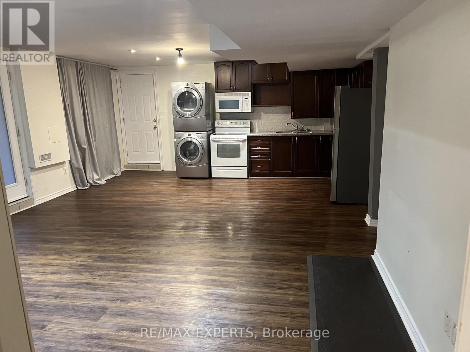 Bsmt - 814 Wingarden Crescent, Pickering, Ontario  L1V 0C2 - Photo 10 - E12641786