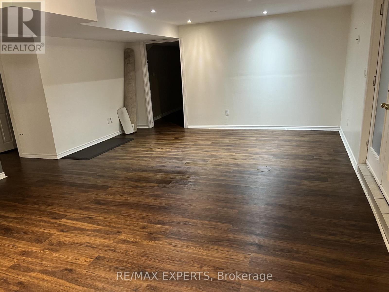 Bsmt - 814 Wingarden Crescent, Pickering, Ontario  L1V 0C2 - Photo 17 - E12641786