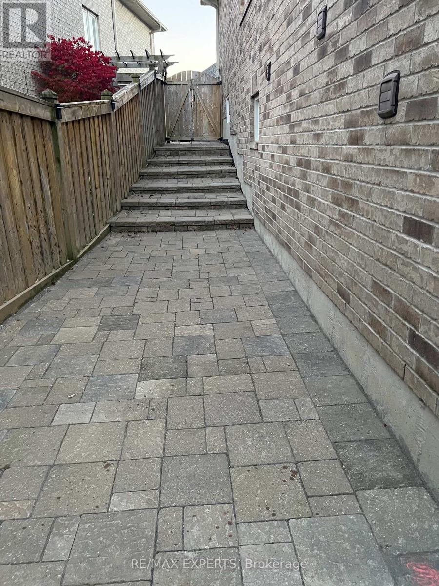 Bsmt - 814 Wingarden Crescent, Pickering, Ontario  L1V 0C2 - Photo 3 - E12641786